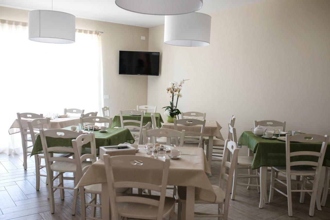 Bed & Breakfast Menta E Rosmarino Lazise