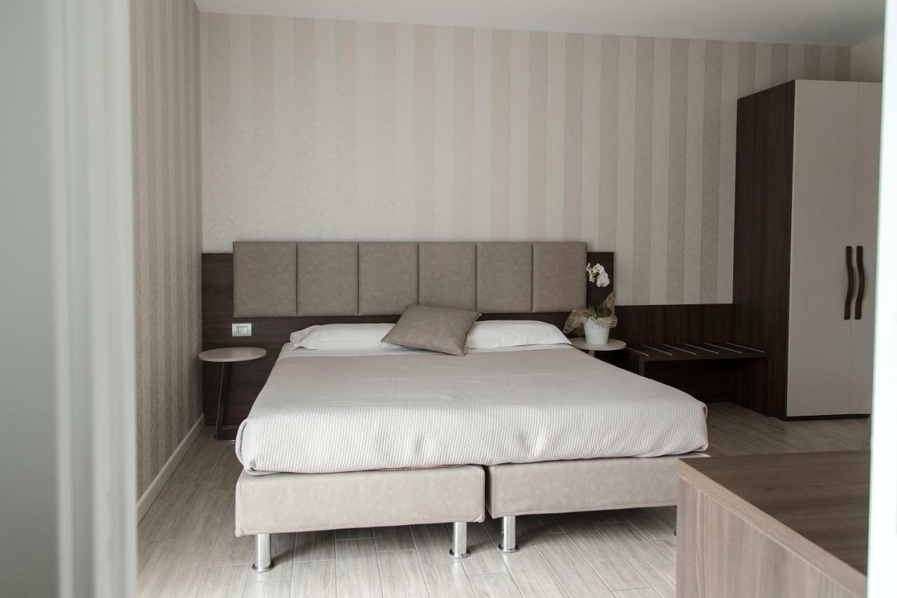 Bed & Breakfast Menta E Rosmarino Lazise